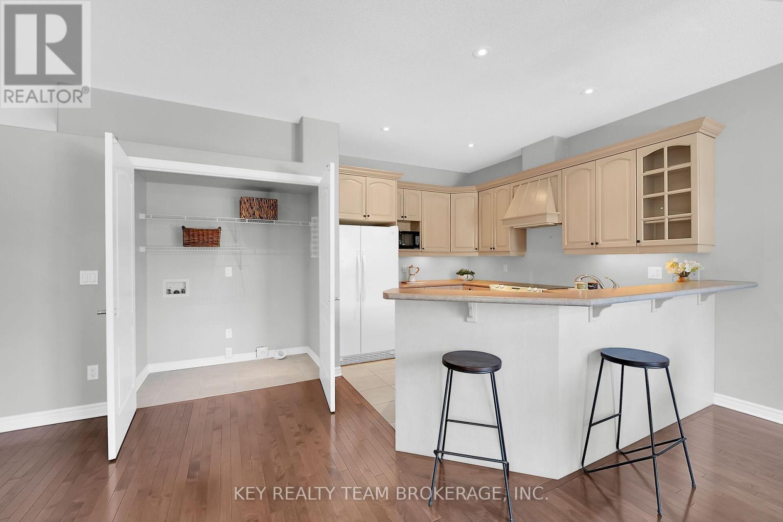 3 - 27 Scullers Way, St. Catharines (Martindale Pond), Ontario  L2N 7S9 - Photo 13 - X12380086