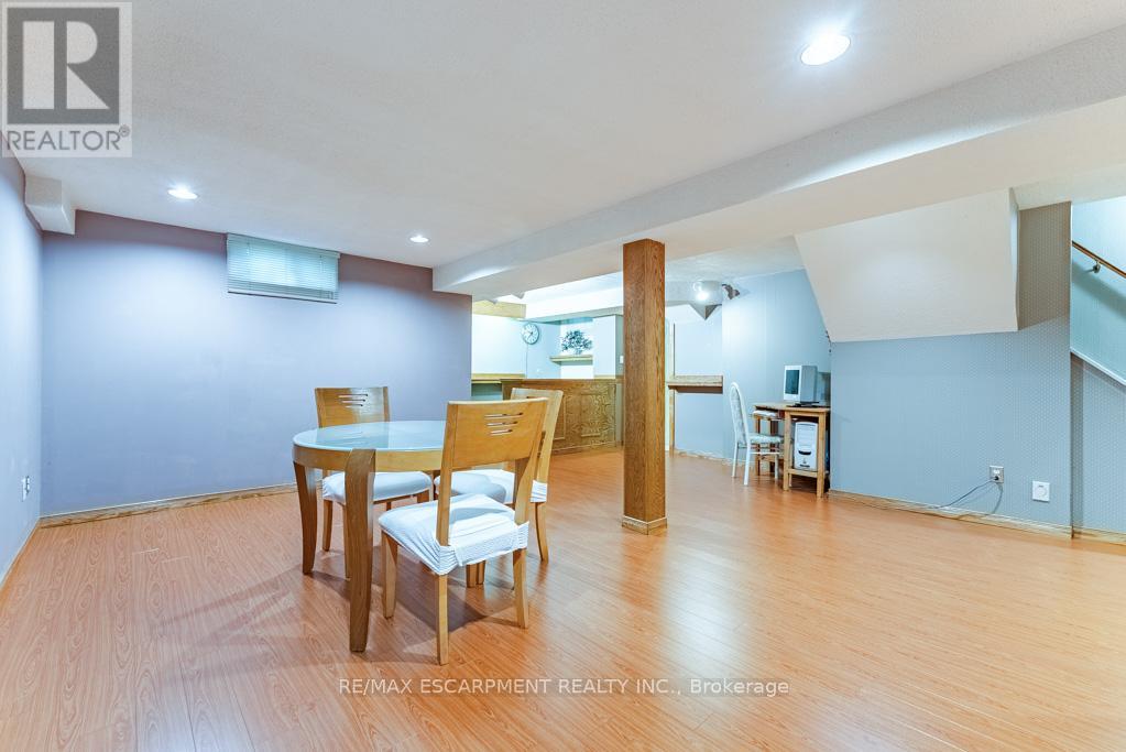 3036 Swansea Drive, Oakville, Ontario  L6L 6H9 - Photo 36 - W12379838