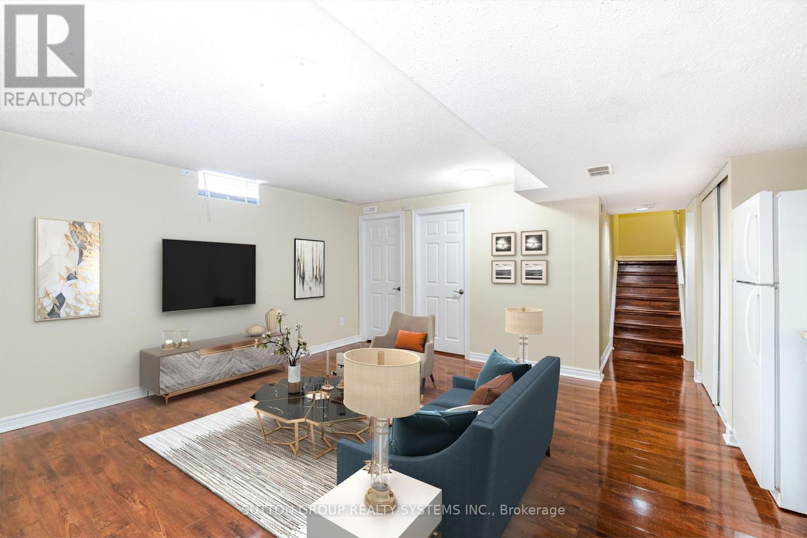 Lower - 8 Poplar Plains Road, Brampton, Ontario  L7A 2E3 - Photo 4 - W12379844