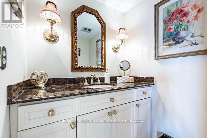 Sph2 - 1 Aberfoyle Crescent, Toronto, Ontario  M8X 2X8 - Photo 29 - W12379849