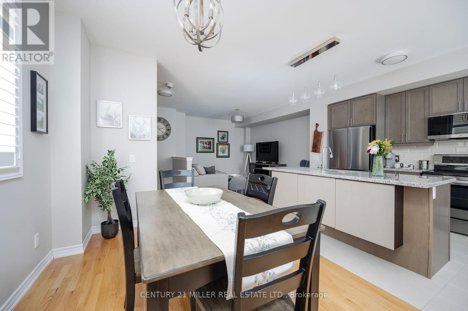 3084 Cascade Common, Oakville, Ontario  L6H 0R7 - Photo 10 - W12379864