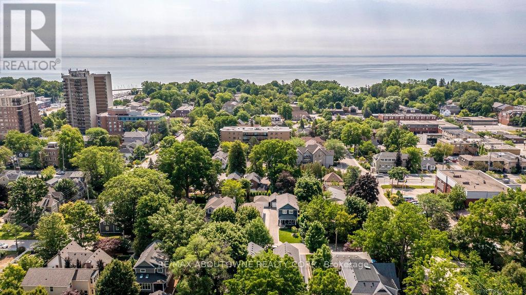 44 Head Street, Oakville, Ontario  L6K 1L5 - Photo 44 - W12379865