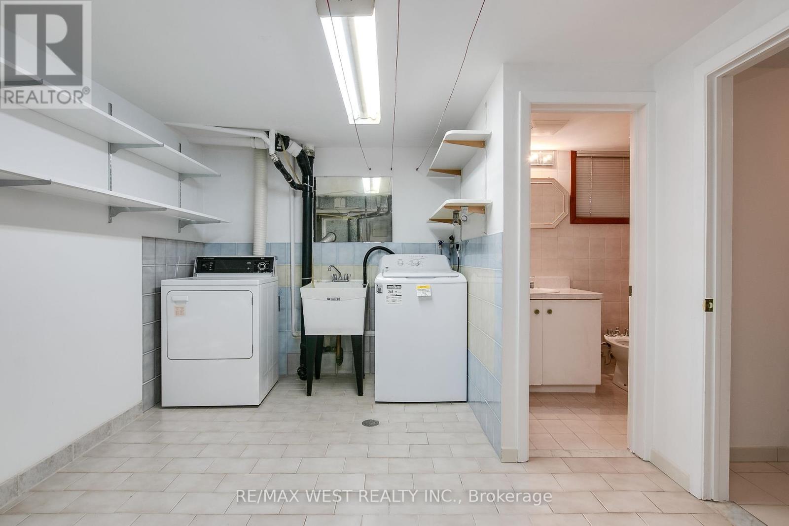 50 Larchmere Avenue, Toronto, Ontario  M9L 2N3 - Photo 31 - W12379891