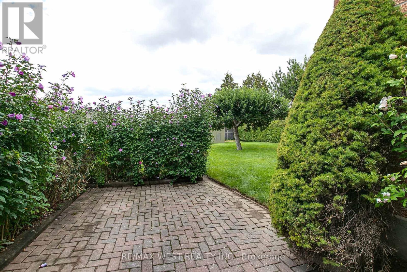 50 Larchmere Avenue, Toronto, Ontario  M9L 2N3 - Photo 40 - W12379891