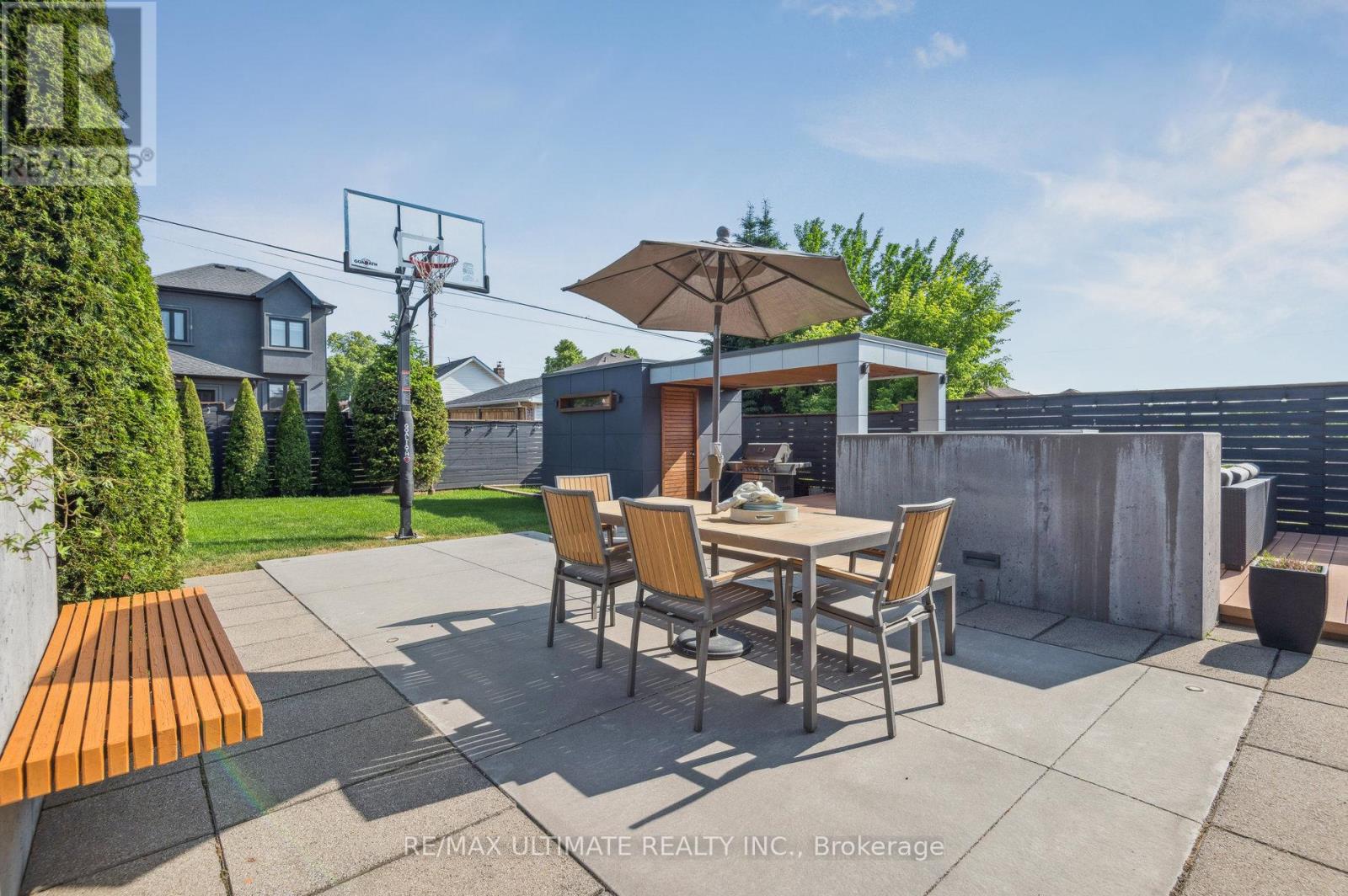 1139 Glengrove Avenue W, Toronto, Ontario  M6B 2K5 - Photo 39 - W12379904