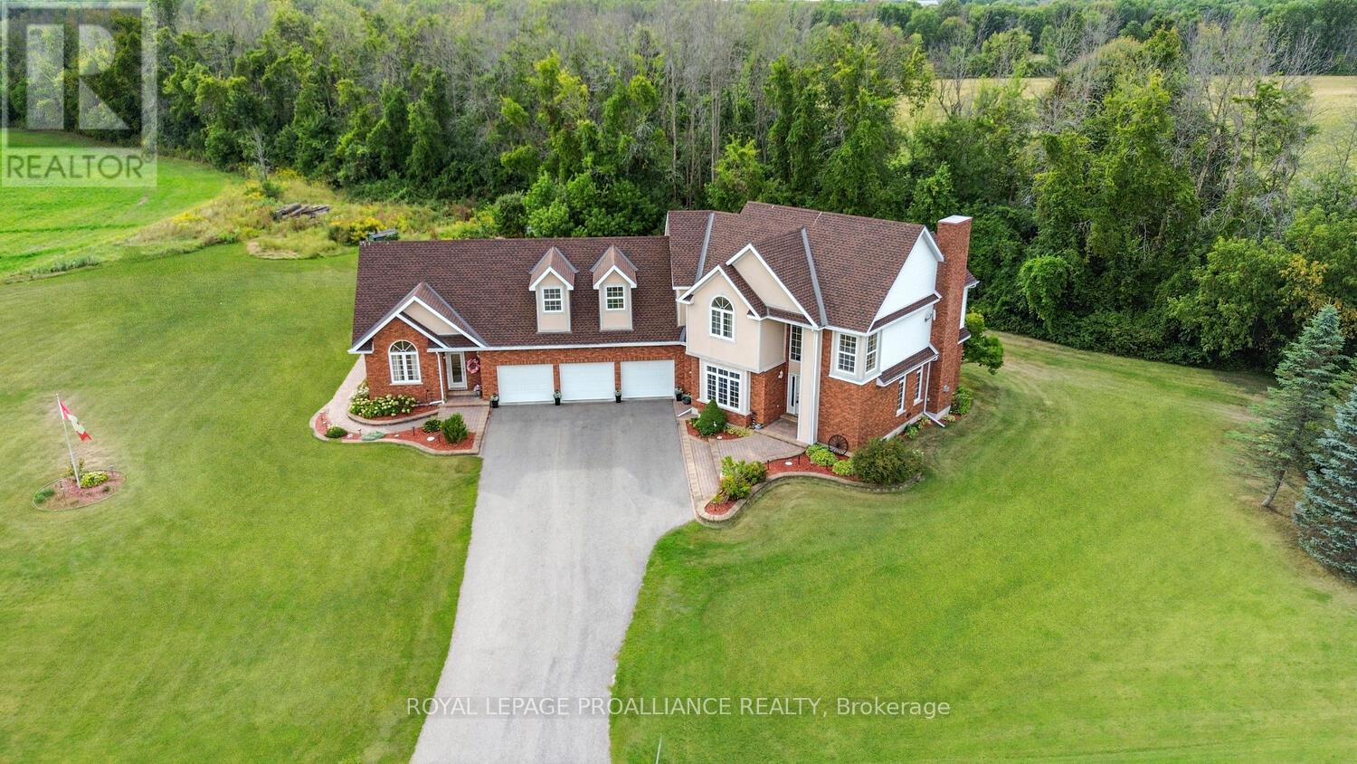 3560/3562 Weir Road, Edwardsburgh/cardinal, Ontario  K0E 1X0 - Photo 2 - X12380134