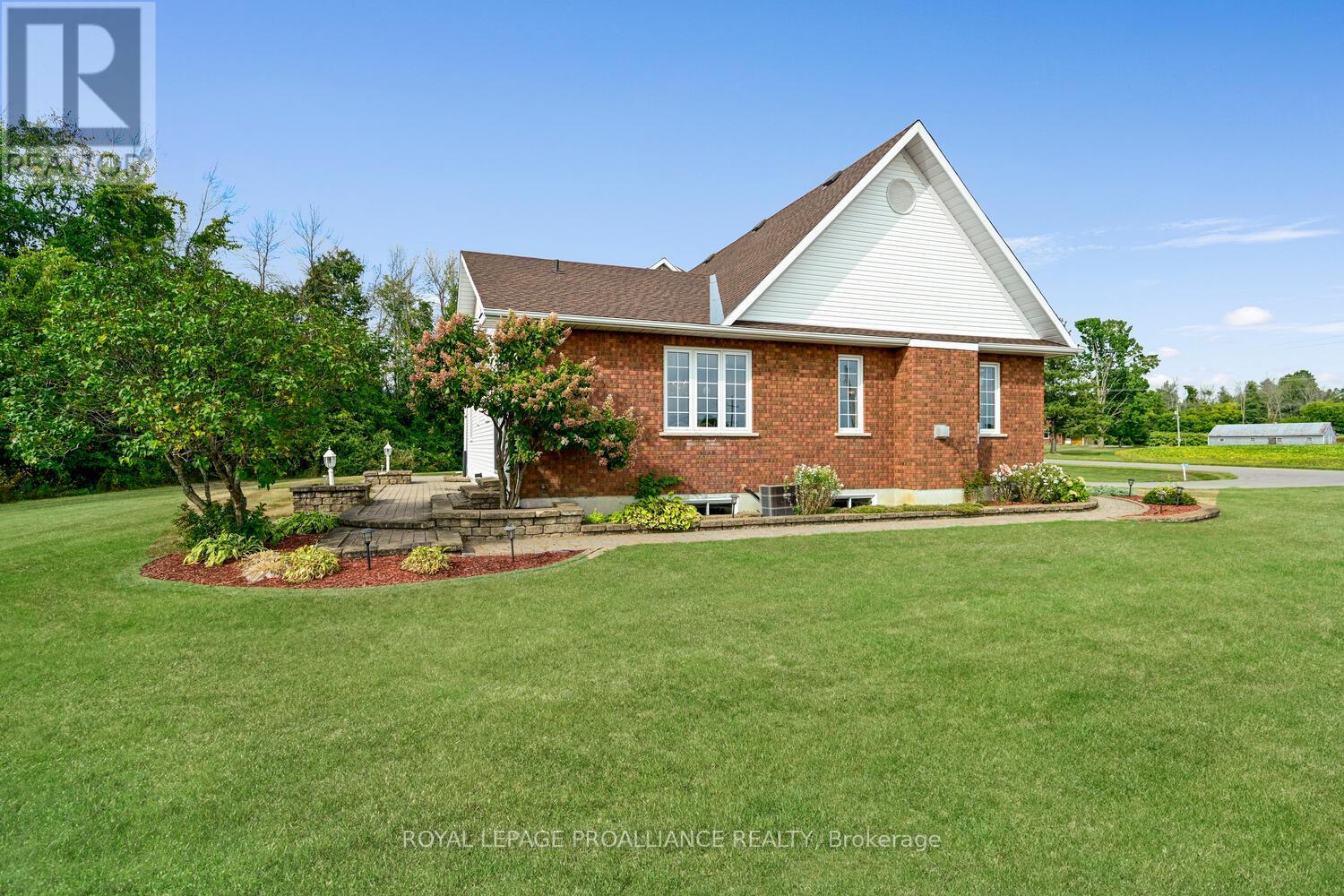 3560/3562 Weir Road, Edwardsburgh/cardinal, Ontario  K0E 1X0 - Photo 31 - X12380134