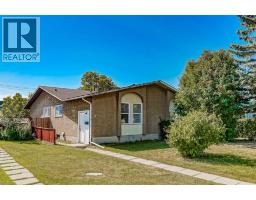 13 Rundlelawn Court NE Rundle