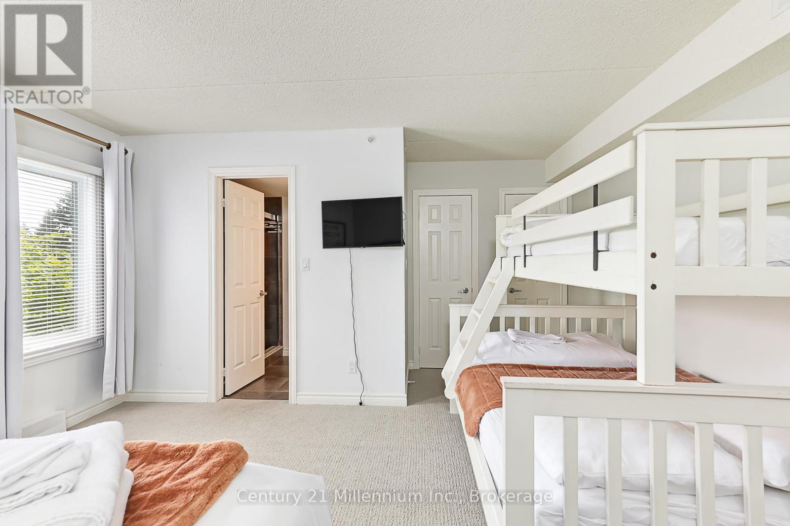 118 - 169 Jozo Weider Boulevard, Blue Mountains, Ontario  L9Y 0V2 - Photo 18 - X12380090