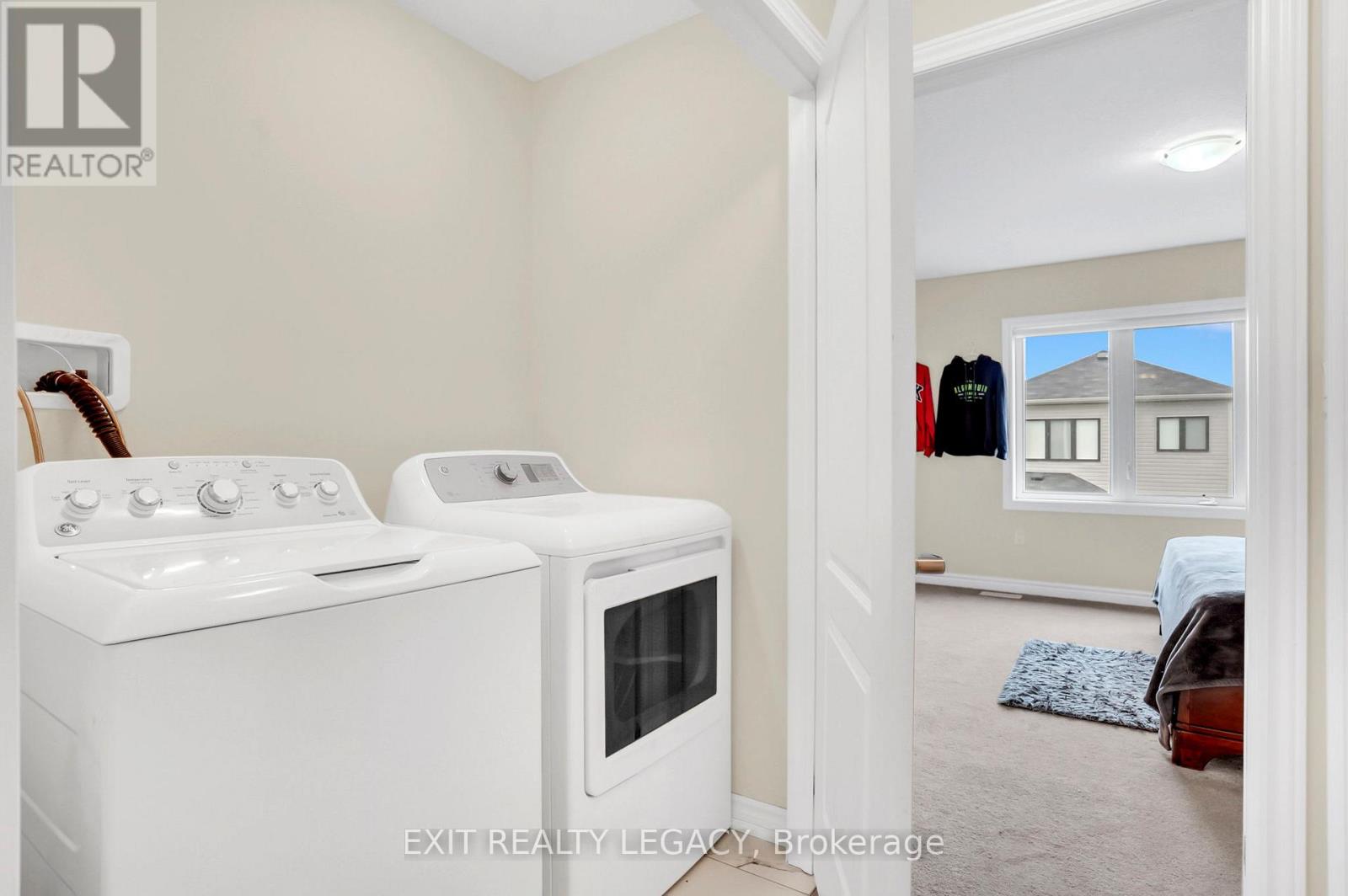 15 Sun Haven Lane, Thorold, Ontario  L2V 0K6 - Photo 24 - X12379847