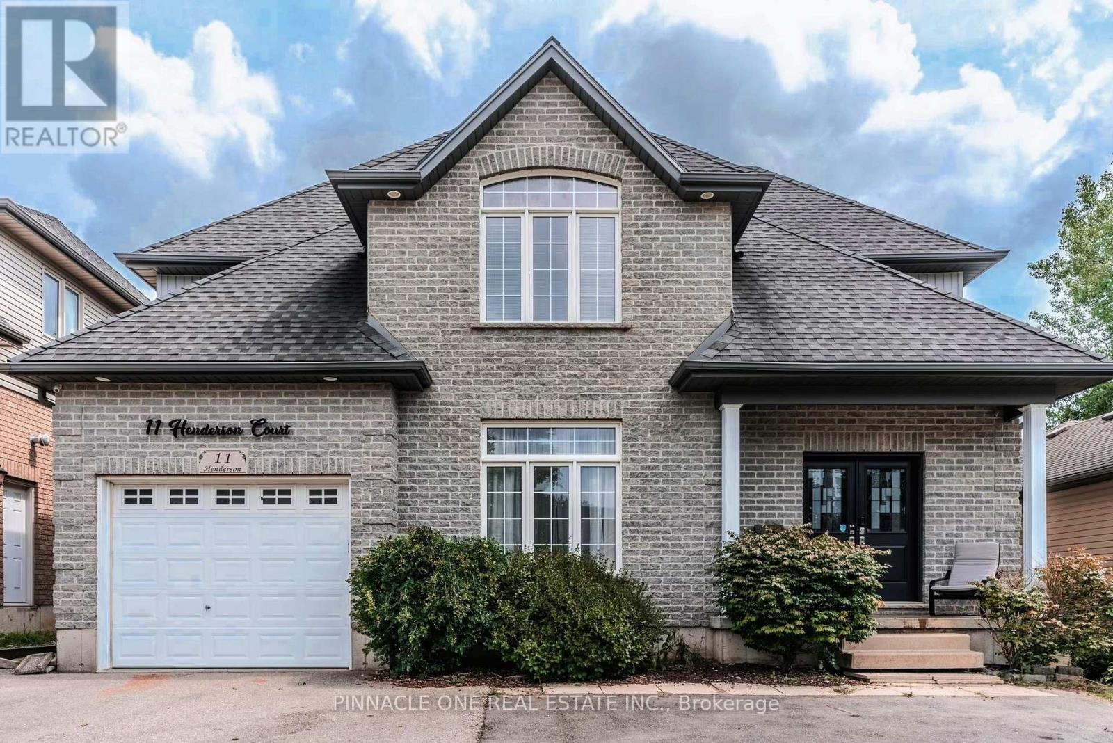 11 Henderson Court, Ingersoll, Ontario  N5C 0A1 - Photo 3 - X12379903