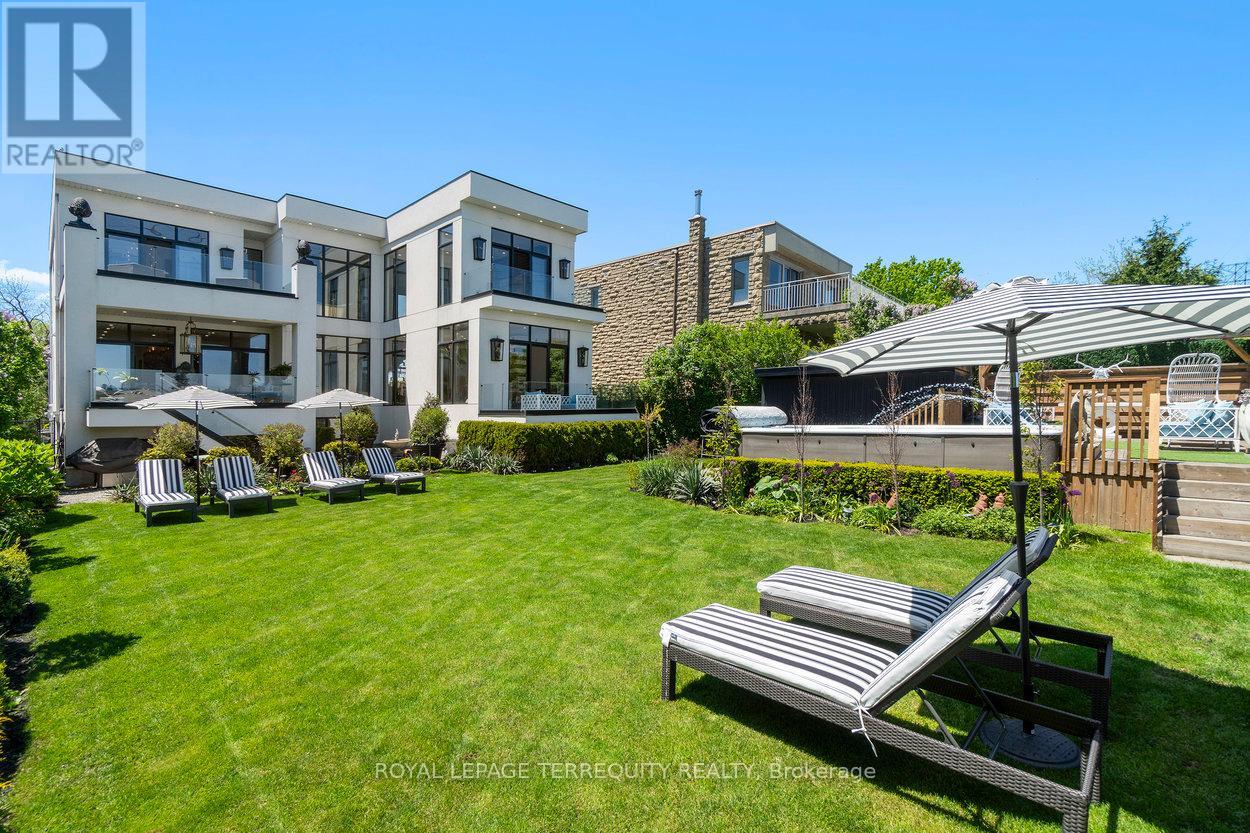 711 Beach Boulevard, Hamilton (Hamilton Beach), Ontario  L8H 6Y5 - Photo 38 - X12379914