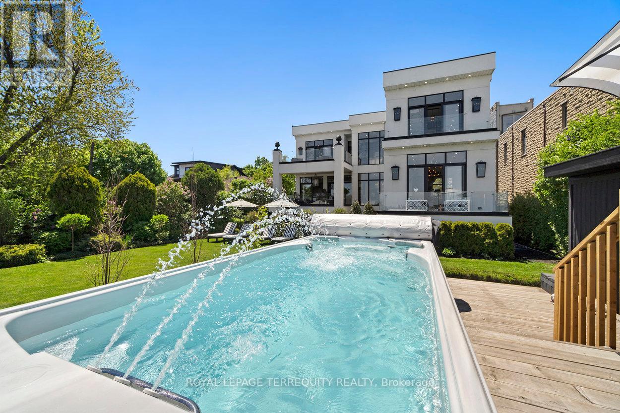 711 Beach Boulevard, Hamilton (Hamilton Beach), Ontario  L8H 6Y5 - Photo 41 - X12379914