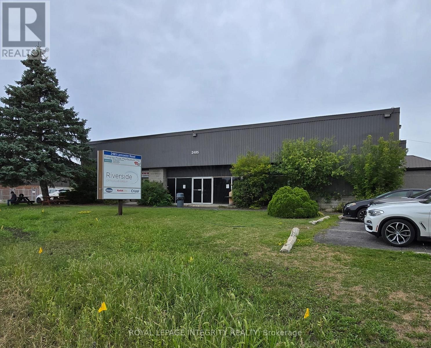 17 & 18 - 2485 LANCASTER ROAD, Ottawa, Ontario
