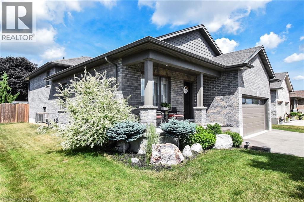 295 Courtland Street, Delhi, Ontario  N4B 0A7 - Photo 2 - 40744222
