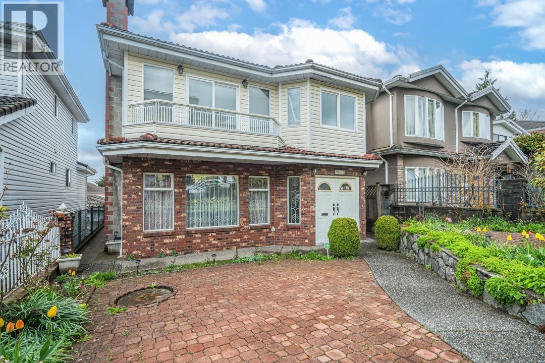 3240 Clive Avenue, Vancouver, British Columbia  V5R 4V2 - Photo 2 - R3043443