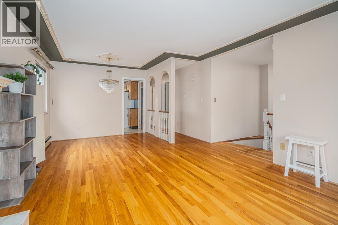 3240 Clive Avenue, Vancouver, British Columbia  V5R 4V2 - Photo 10 - R3043443