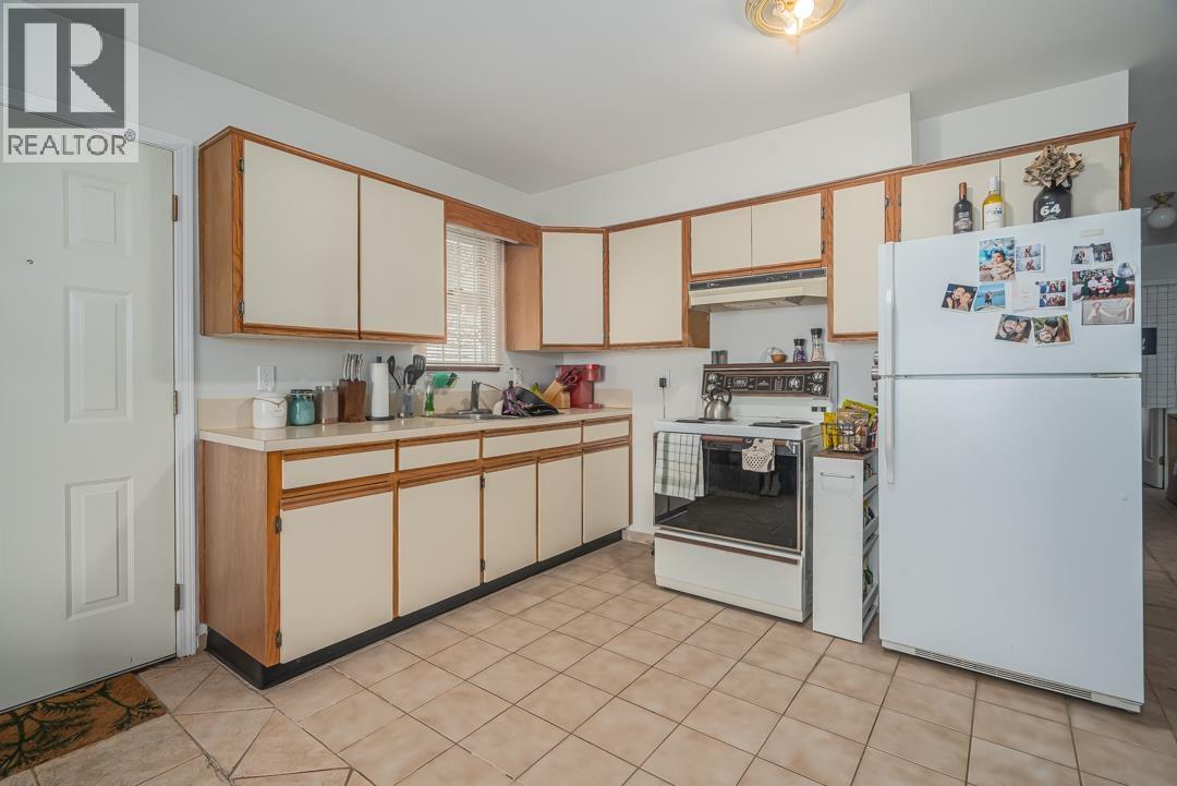 3240 Clive Avenue, Vancouver, British Columbia  V5R 4V2 - Photo 31 - R3043443