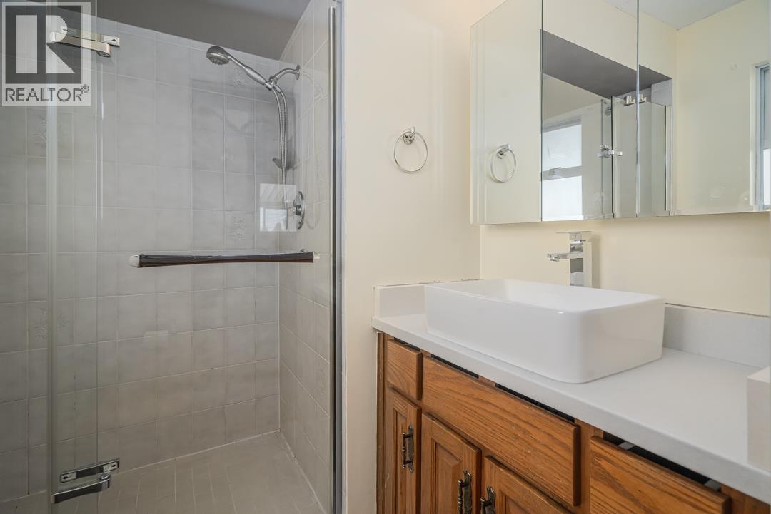 3240 Clive Avenue, Vancouver, British Columbia  V5R 4V2 - Photo 27 - R3043443