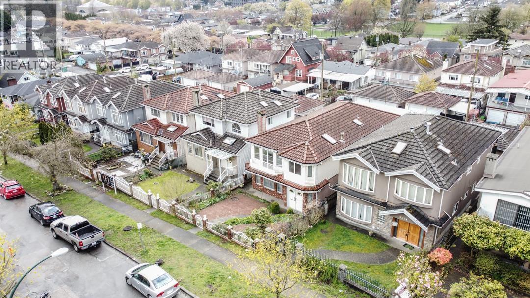 3240 Clive Avenue, Vancouver, British Columbia  V5R 4V2 - Photo 37 - R3043443