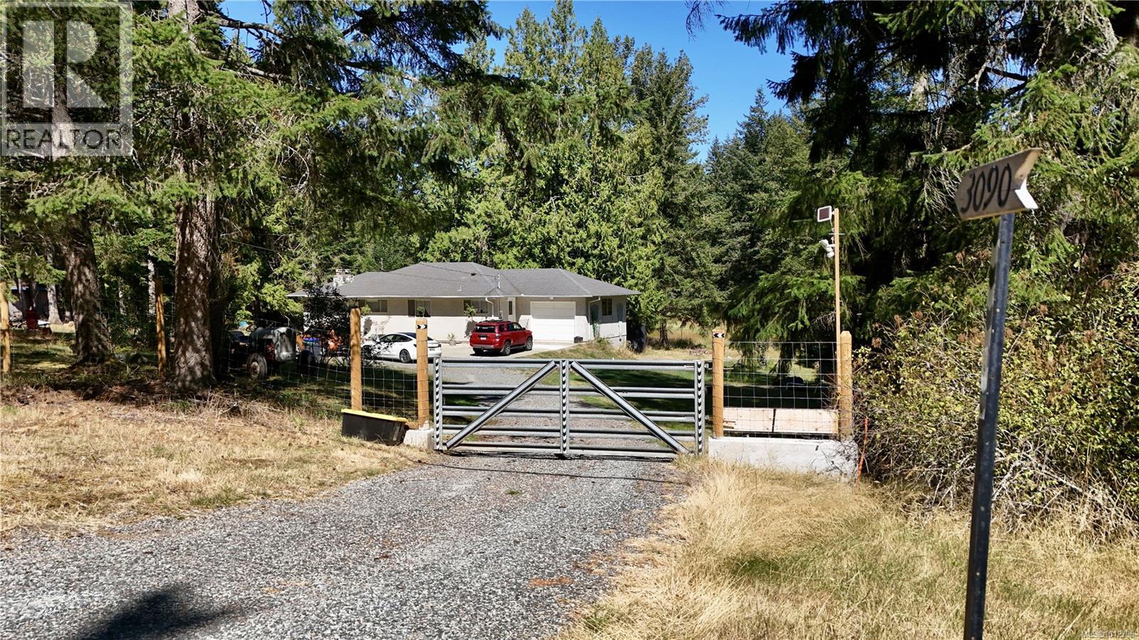 Property at 3090 Decourcy Dr image 2