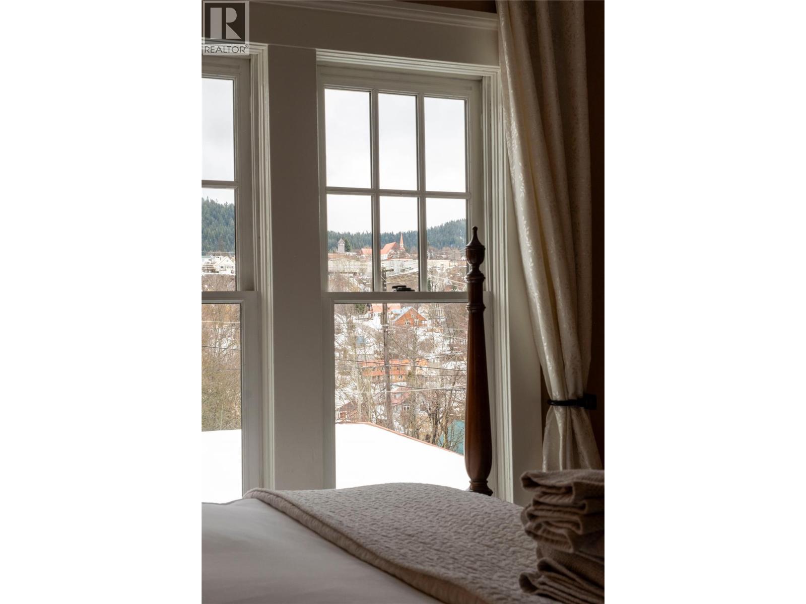 1345 Spokane Street, Rossland, British Columbia  V0G 1Y0 - Photo 35 - 10346634