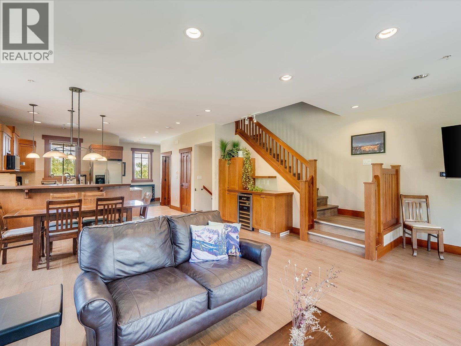 1002 Creekside Terrace Unit# A, Rossland, British Columbia  V0G 1Y0 - Photo 12 - 10349779