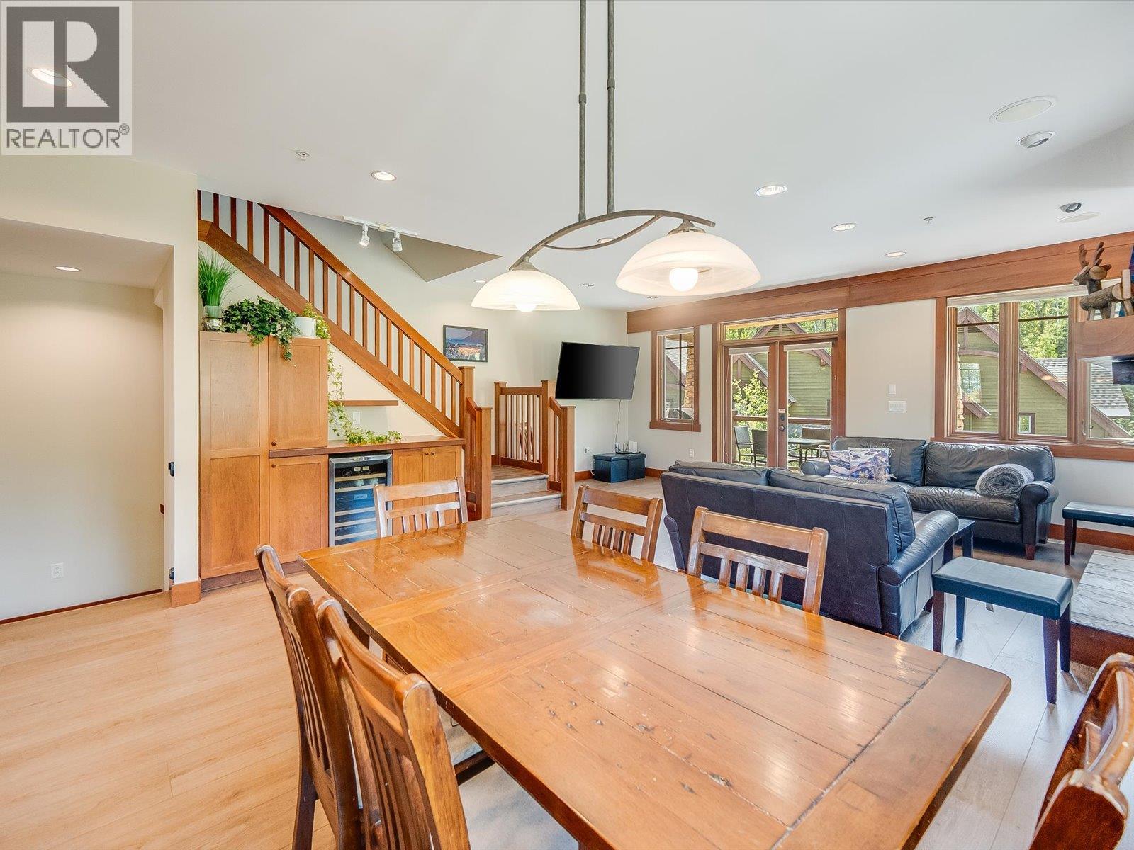 1002 Creekside Terrace Unit# A, Rossland, British Columbia  V0G 1Y0 - Photo 4 - 10349779