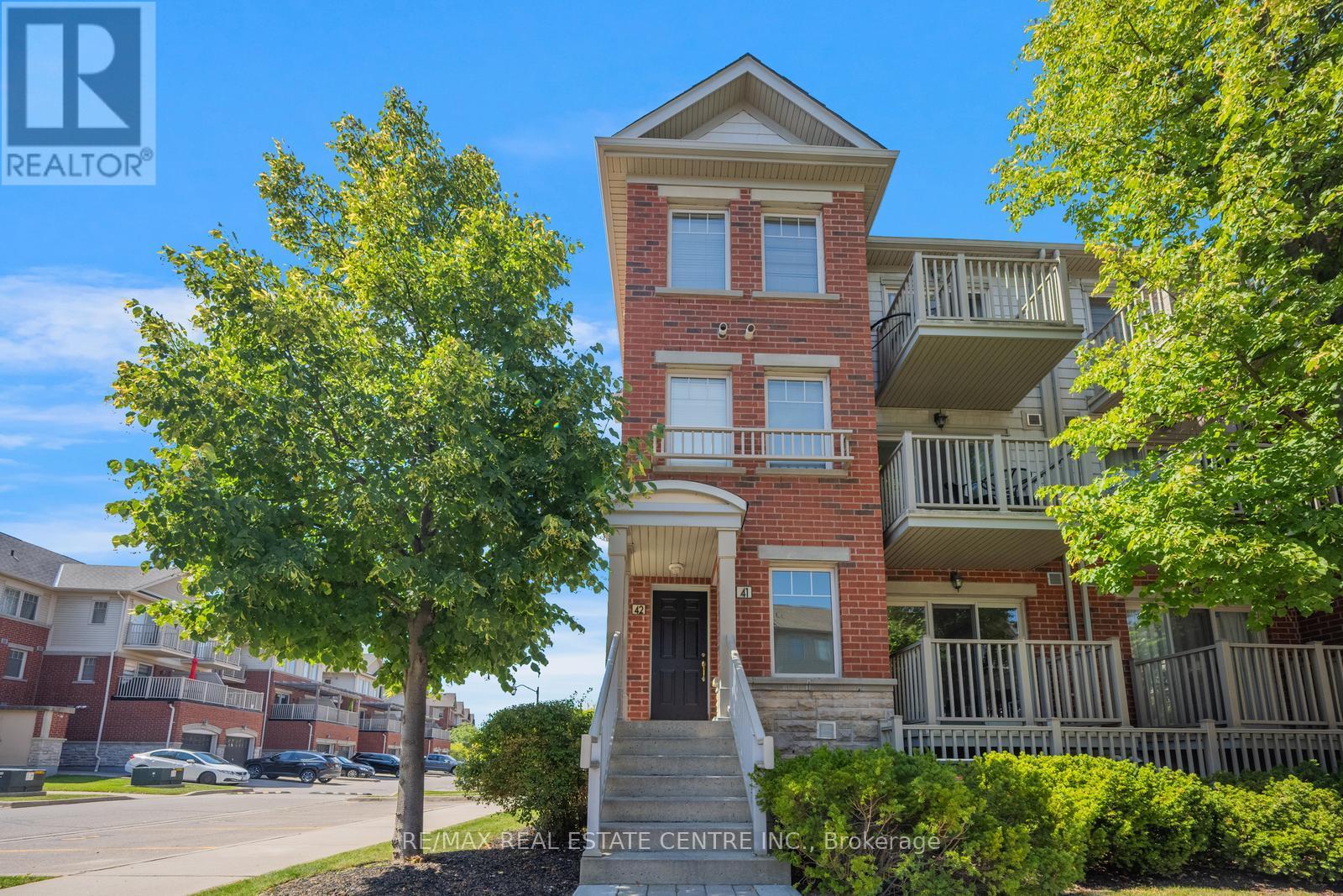41 - 3250 Bentley Drive, Mississauga, Ontario  L5M 0P7 - Photo 2 - W12375967