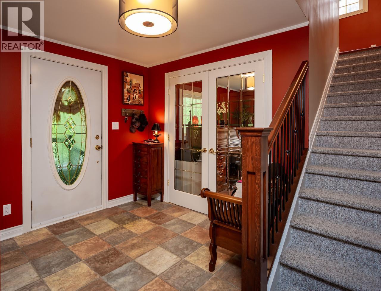 1160 22 Highway, Rossland, British Columbia  V0G 1Y0 - Photo 27 - 10356644