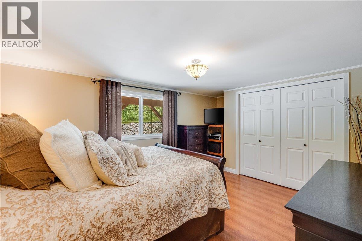 1160 22 Highway, Rossland, British Columbia  V0G 1Y0 - Photo 21 - 10356644