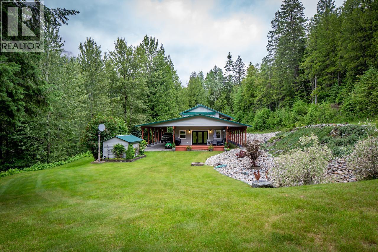 1160 22 Highway, Rossland, British Columbia  V0G 1Y0 - Photo 57 - 10356644