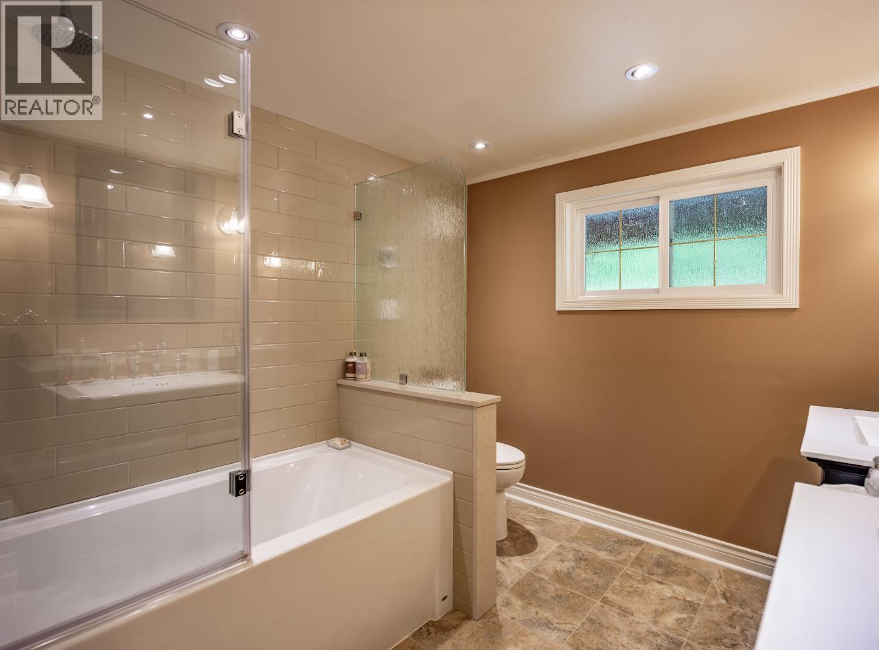 1160 22 Highway, Rossland, British Columbia  V0G 1Y0 - Photo 20 - 10356644