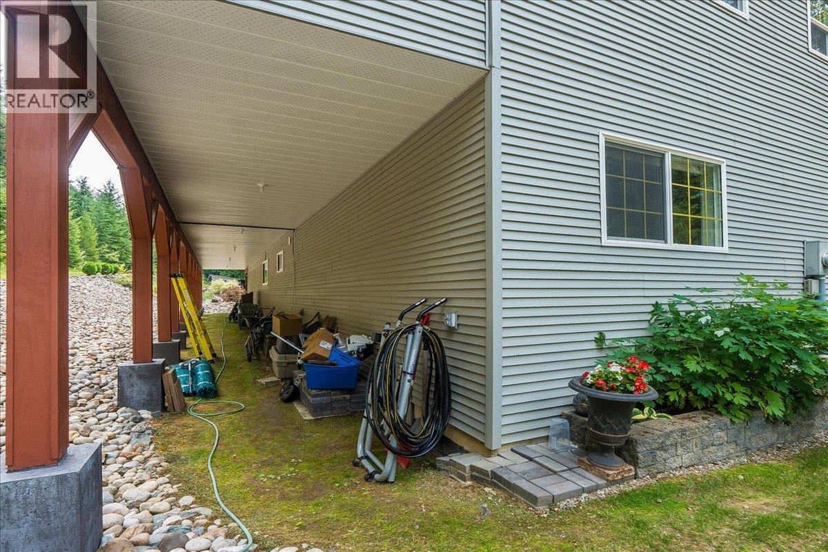 1160 22 Highway, Rossland, British Columbia  V0G 1Y0 - Photo 68 - 10356644