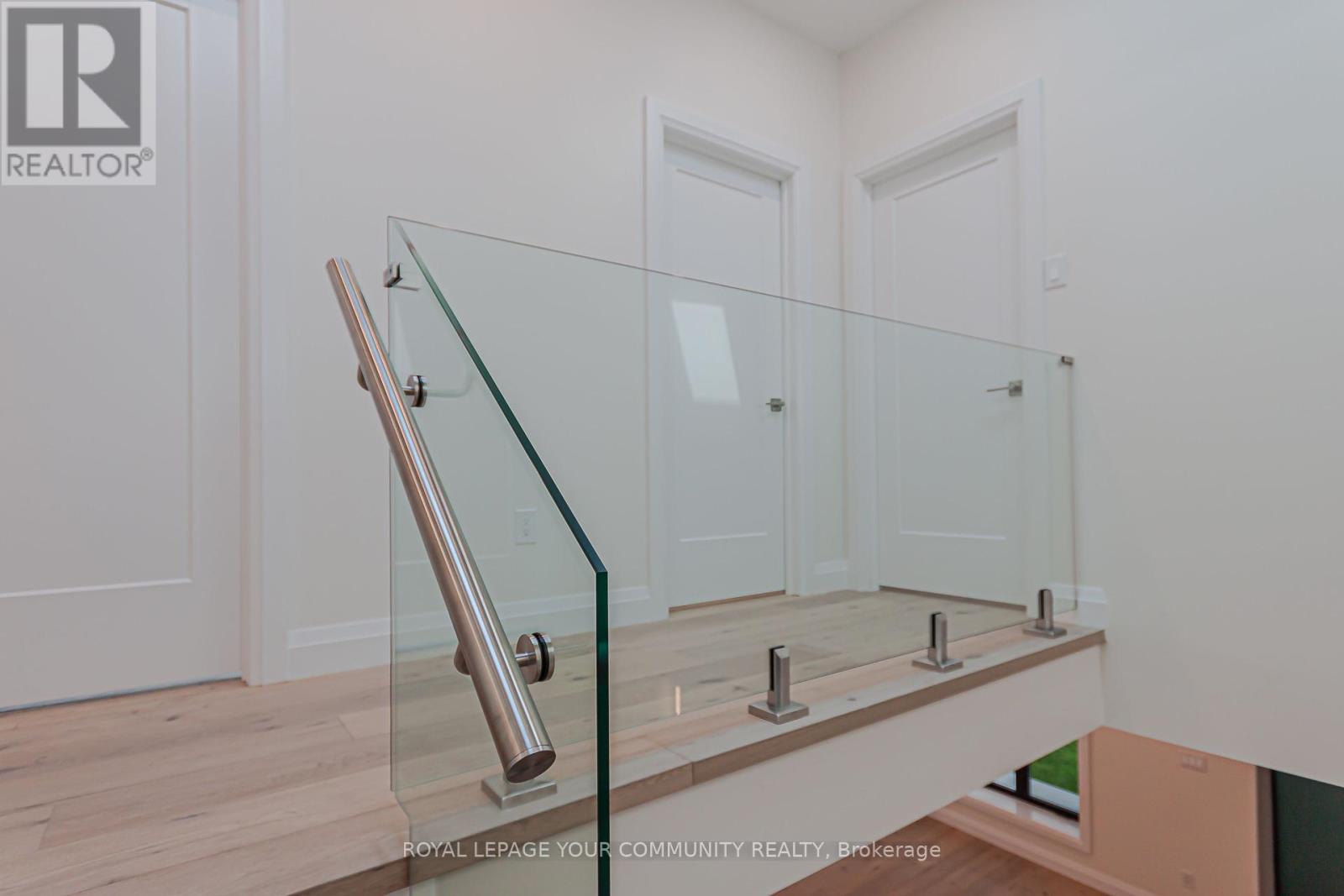 89 Gainsborough Road, Toronto, Ontario  M4L 3C3 - Photo 17 - E12379810