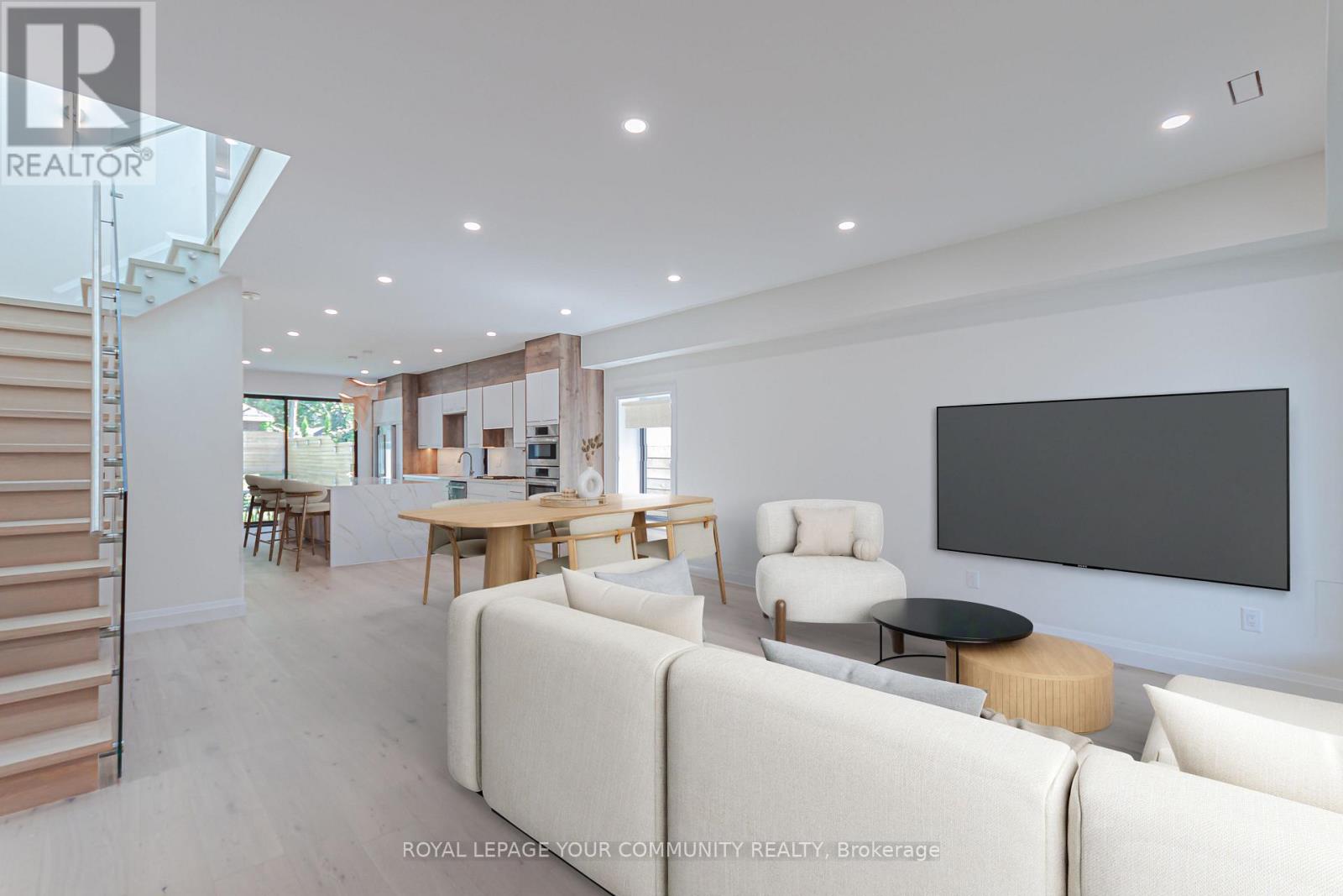 89 Gainsborough Road, Toronto, Ontario  M4L 3C3 - Photo 8 - E12379810