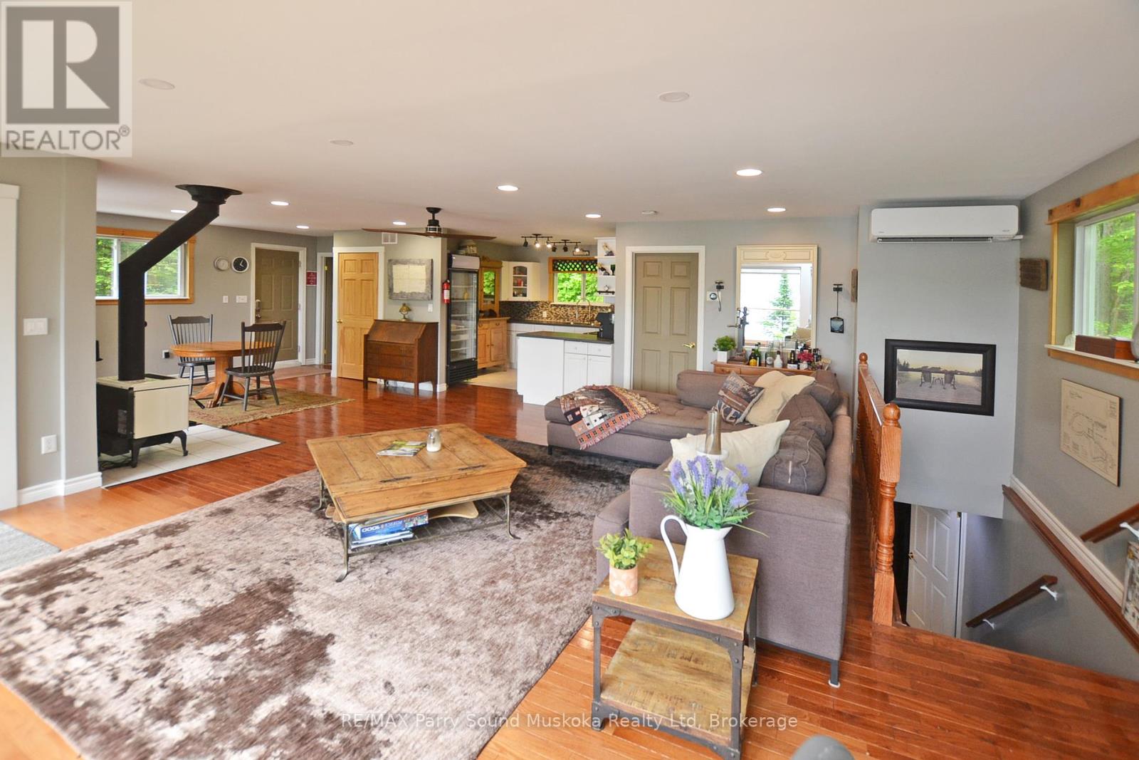 84 Captain Estates Road, Whitestone, Ontario  P0A 1G0 - Photo 14 - X12379737