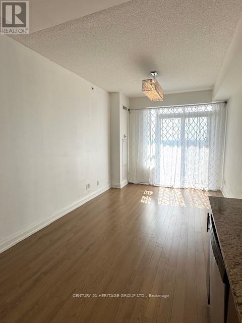 718 - 7161 Yonge Street, Markham, Ontario  L3T 0C8 - Photo 8 - N12317351