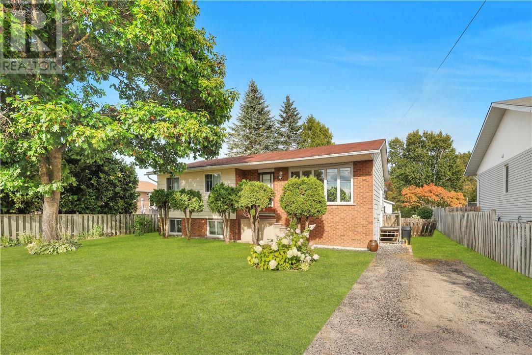 704 Mead Boulevard, Espanola, Ontario  P5E 1L7 - Photo 4 - 2124491