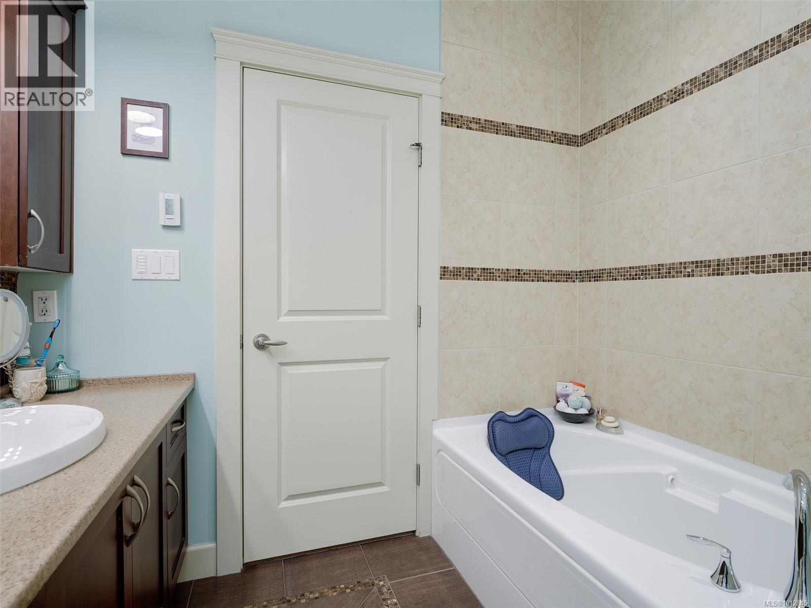 18 551 Bezanton Way, Colwood, British Columbia  V9C 0C5 - Photo 18 - 1012845