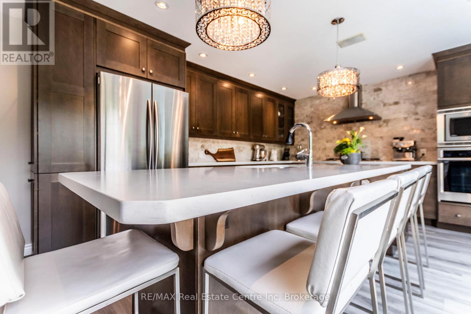 29 Stockman Crescent, Halton Hills, Ontario  L7G 1J5 - Photo 16 - W12380203
