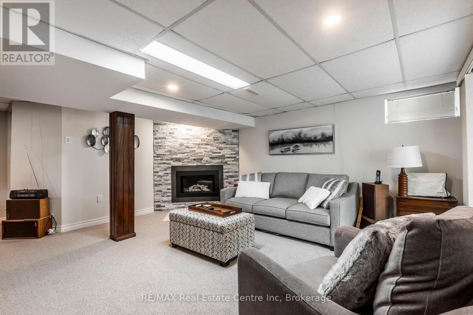 29 Stockman Crescent, Halton Hills, Ontario  L7G 1J5 - Photo 32 - W12380203