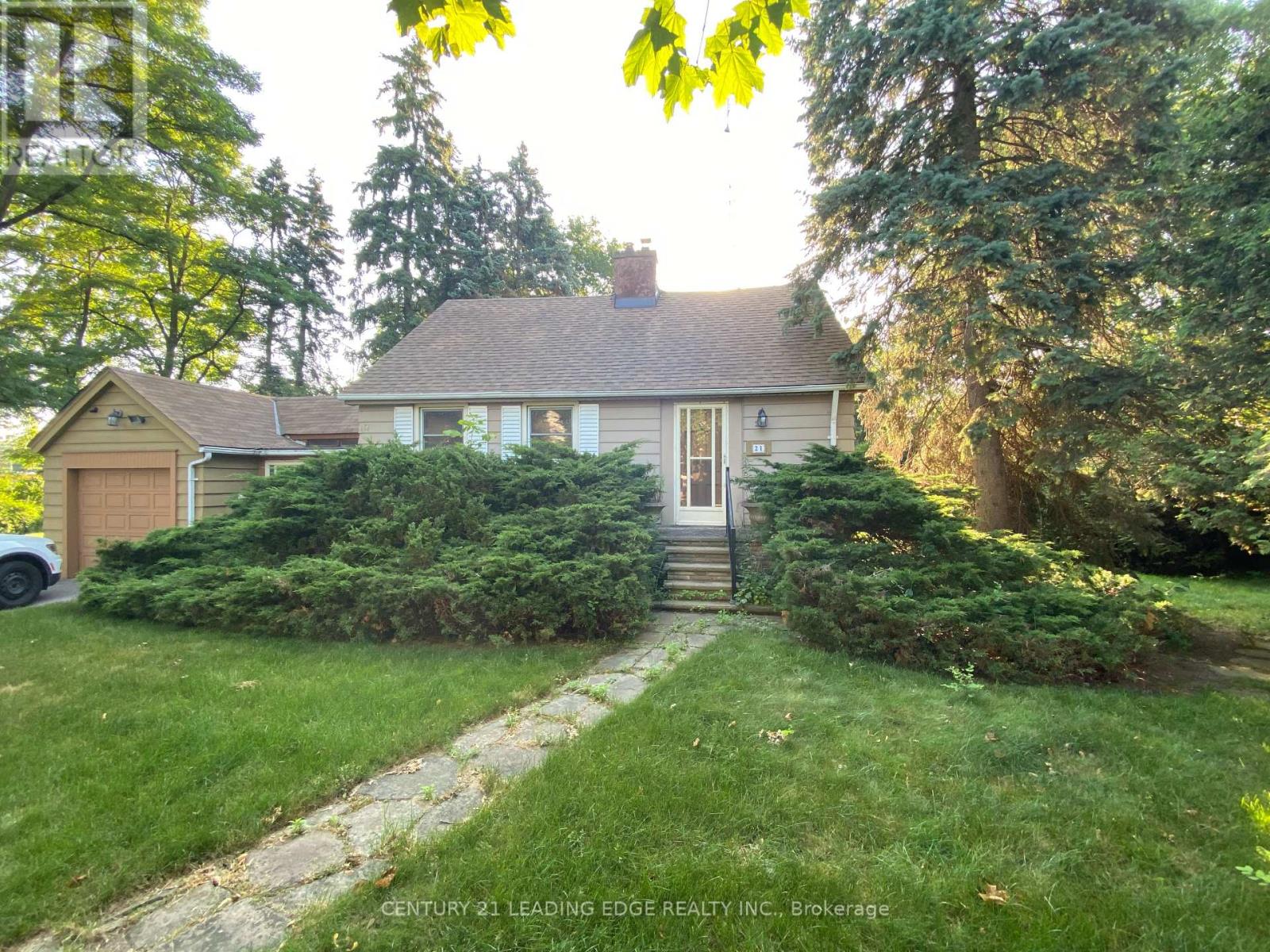 21 Faircroft Boulevard, Toronto, Ontario  M1M 2W9 - Photo 1 - E12373622