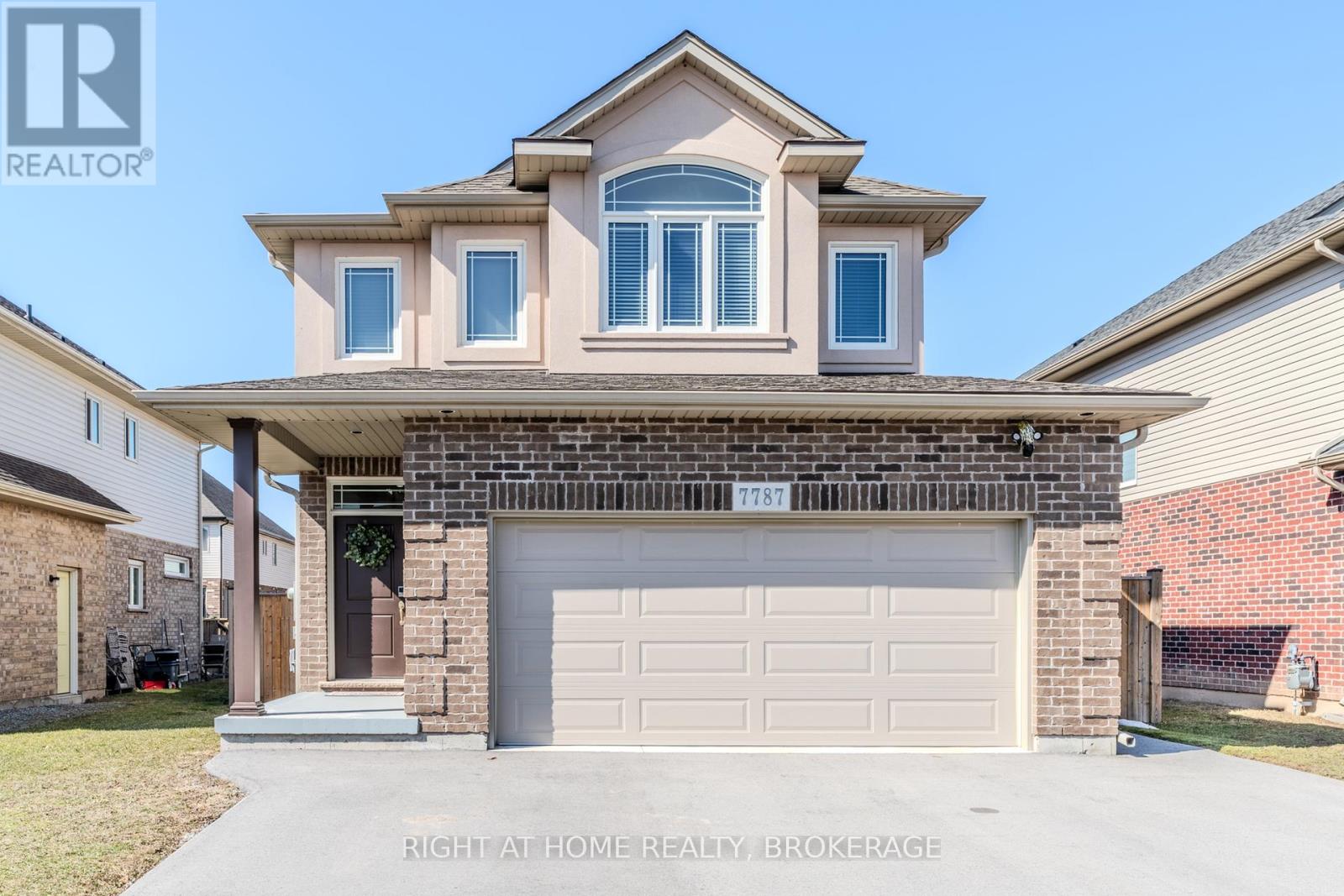 7787 HANNIWELL STREET, Niagara Falls, Ontario