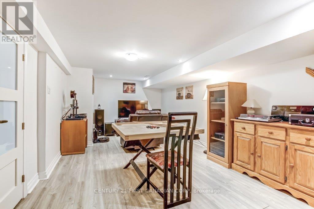 1252 Michael Street, London East, Ontario  N5V 2H5 - Photo 15 - X12380182