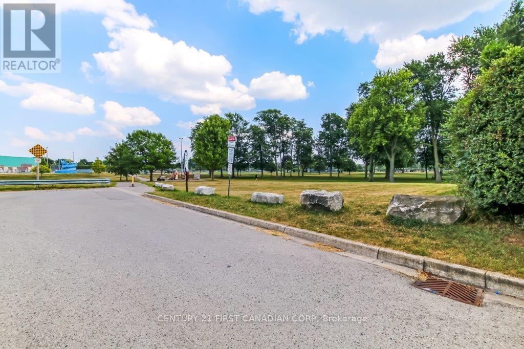 1252 Michael Street, London East, Ontario  N5V 2H5 - Photo 27 - X12380182