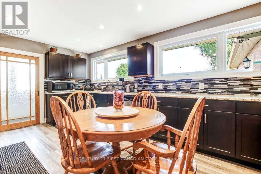 1252 Michael Street, London East, Ontario  N5V 2H5 - Photo 8 - X12380182