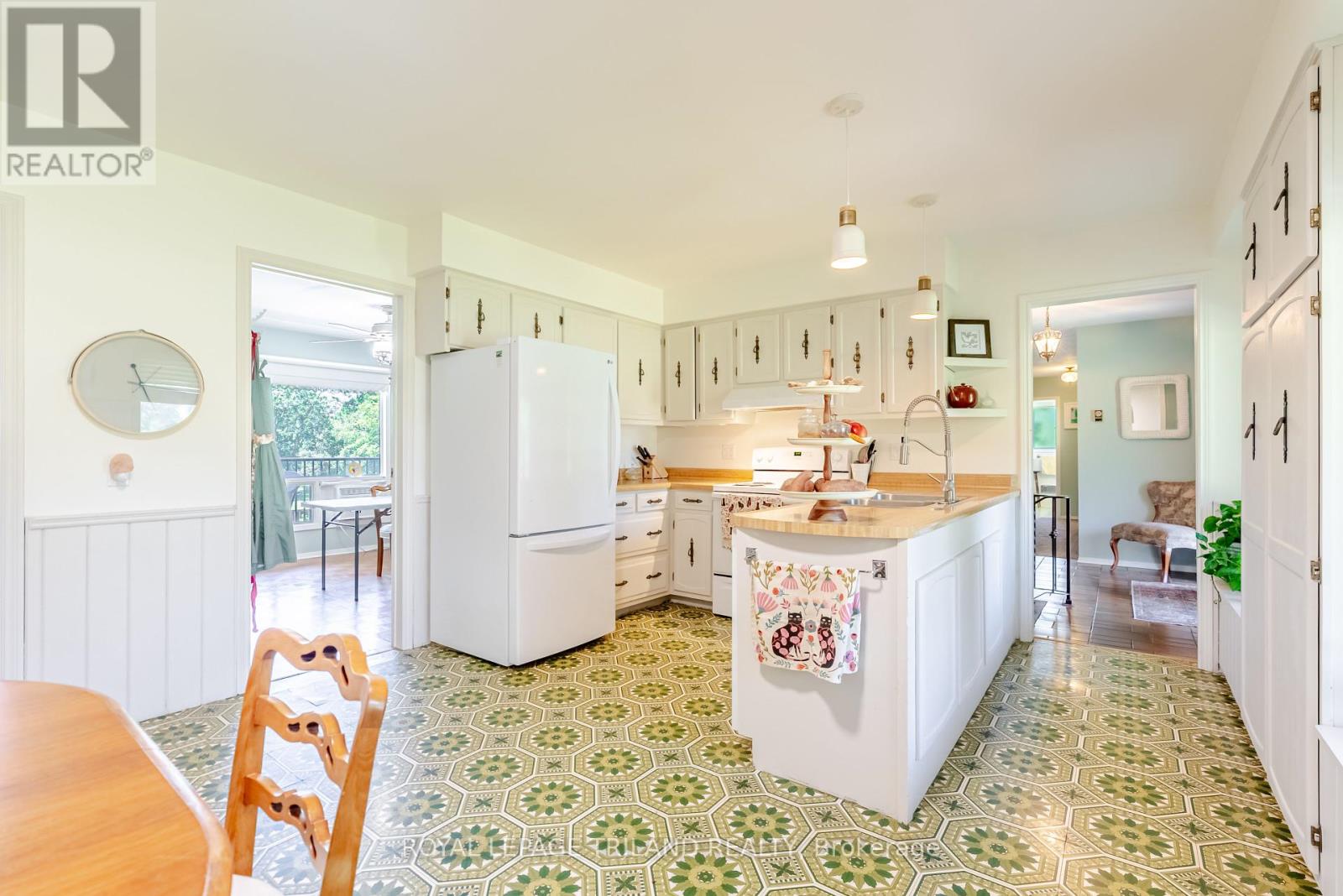 12053 Whittaker Road, Malahide (Springfield), Ontario  N0L 2J0 - Photo 14 - X12380206