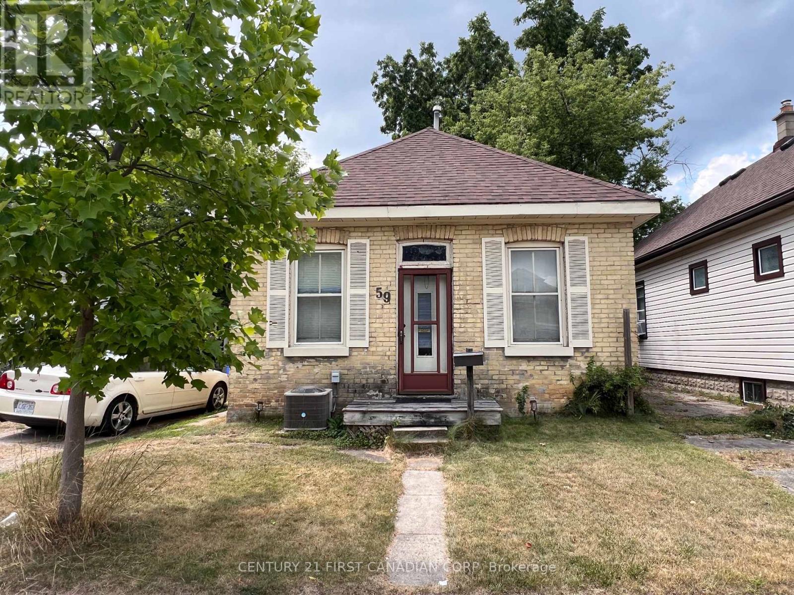 59 Hydro Street, London East (East M), Ontario  N5Z 2H5 - Photo 3 - X12380254