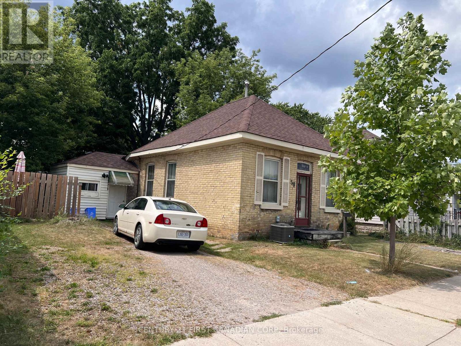 59 Hydro Street, London East (East M), Ontario  N5Z 2H5 - Photo 5 - X12380254